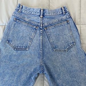 Vintage high waisted denim!